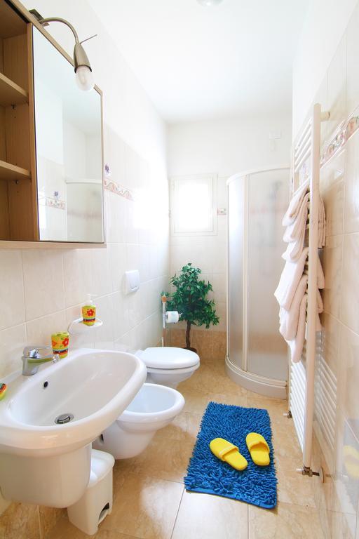 Residence Blu Marine Rimini Oda fotoğraf